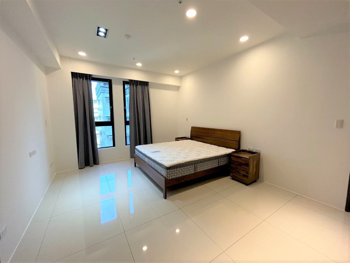 Taipei apartment rental master bedroom-2
