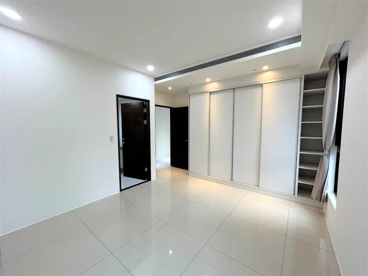 Taipei apartment rental Shilin Tianmu-guest room view