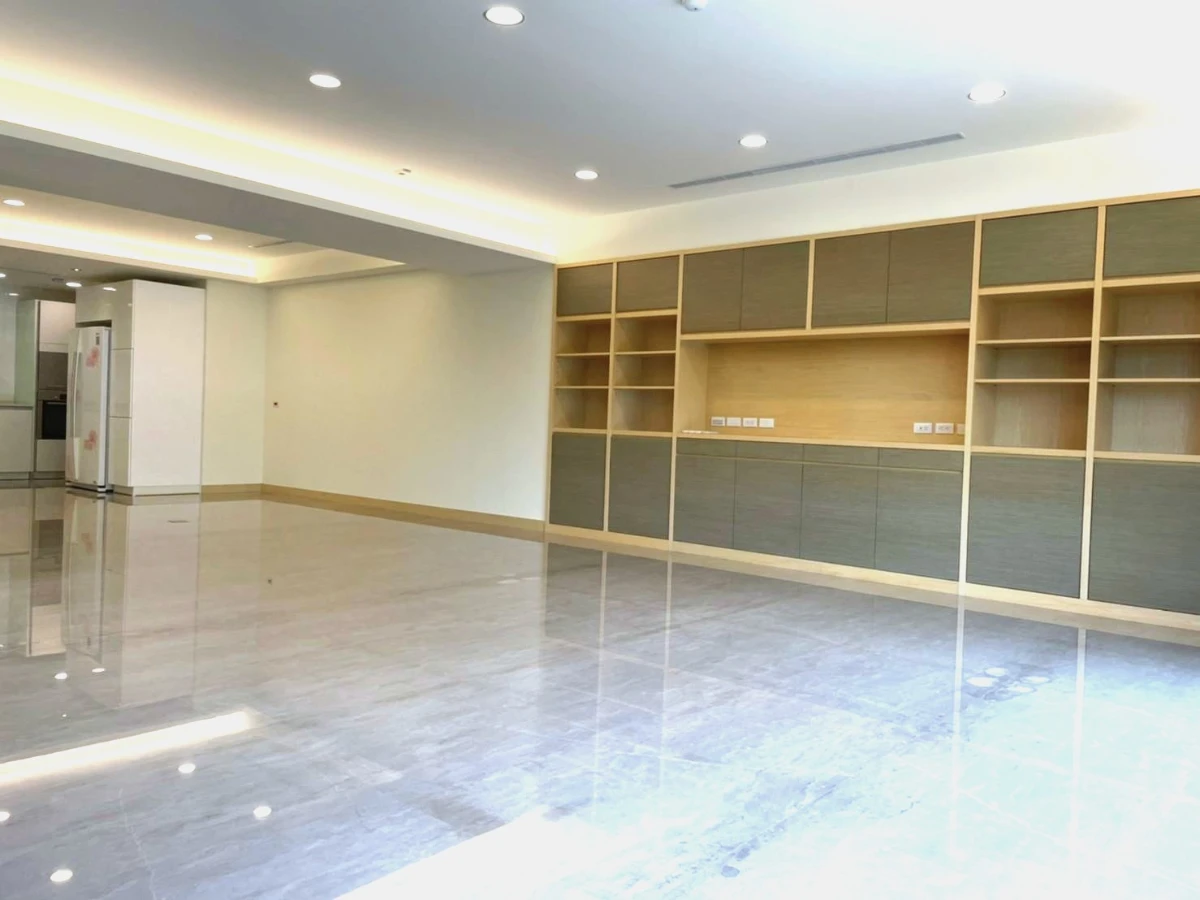 Taipei Daan Forest Park Apartment-Livingroom View-4