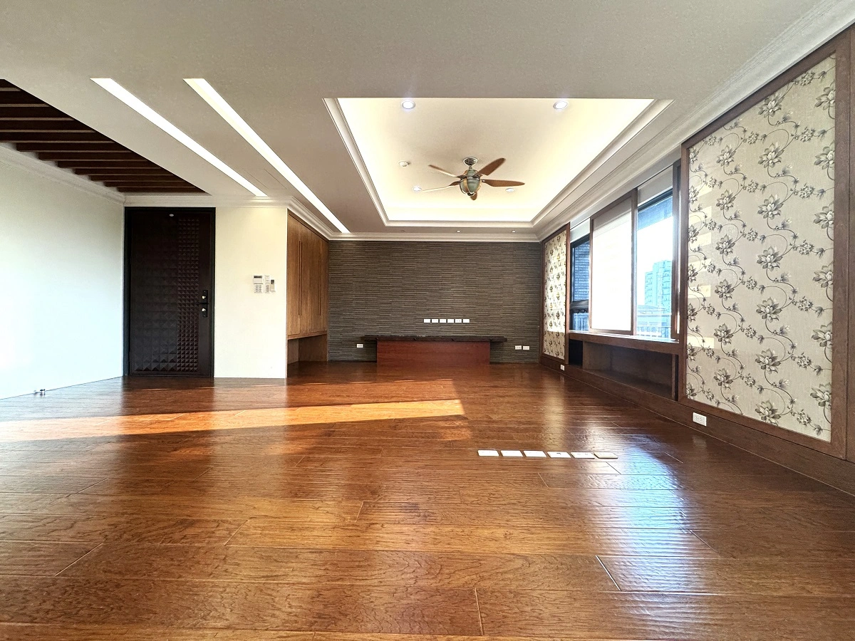 Taipei Apartment Rental-Shilin District-living room view