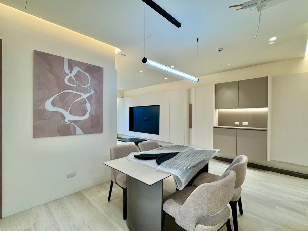 Taipei apartment rental-dining table view-2