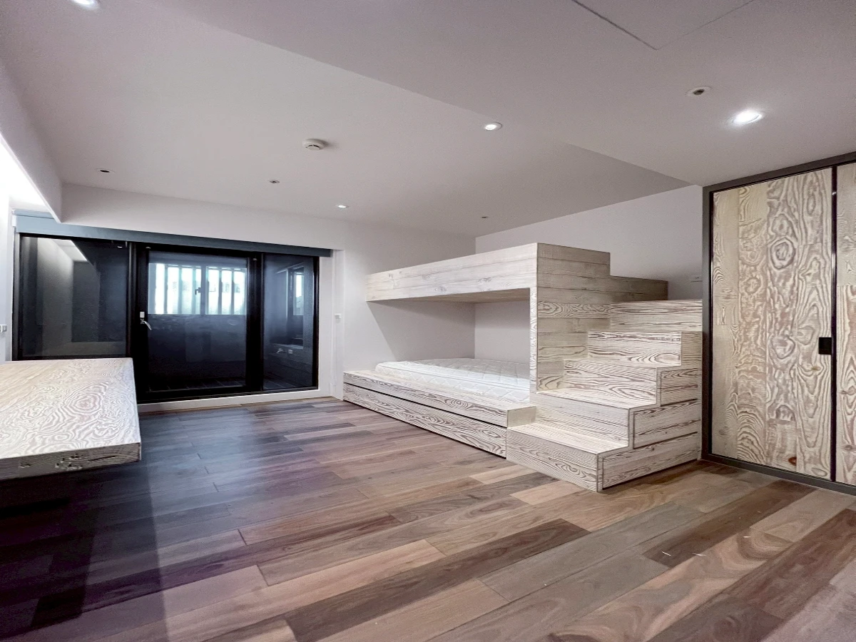 Taipei apartment rental-Xingtian Temple MRT 2 bedroom-guest room view-2