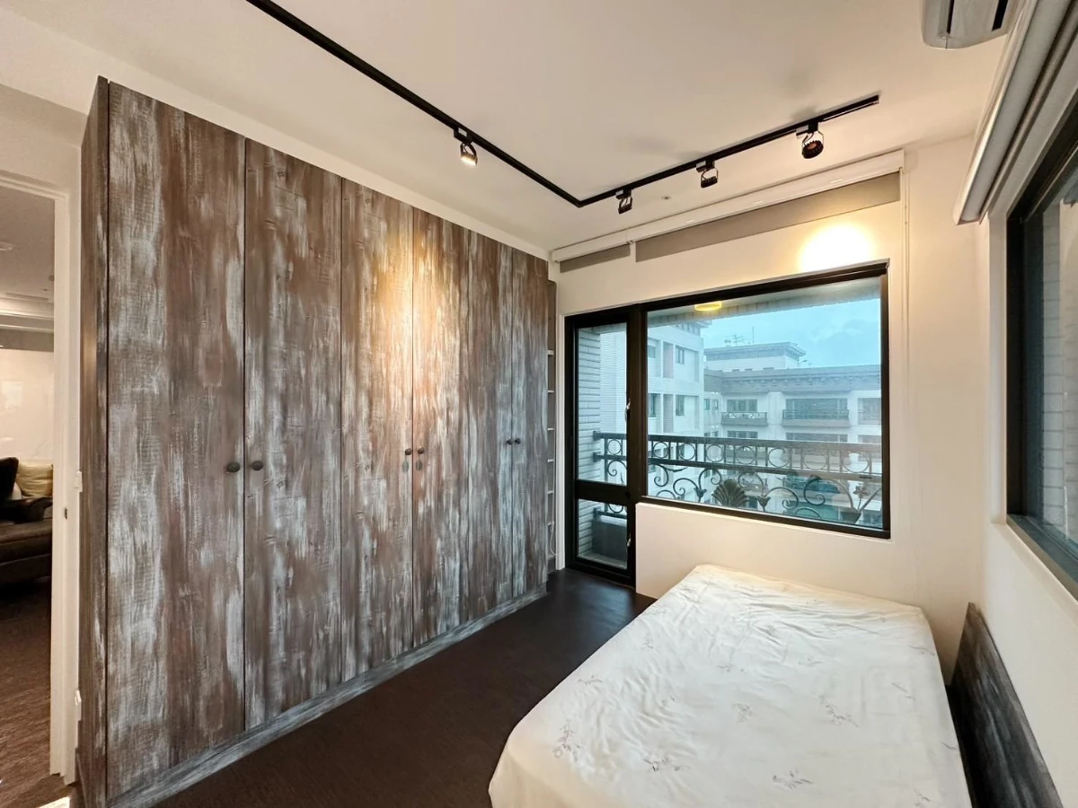 Taipei apartment rental-guest room view-2