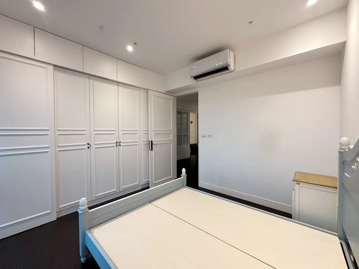 Taipei apartment rental-guest room view-3