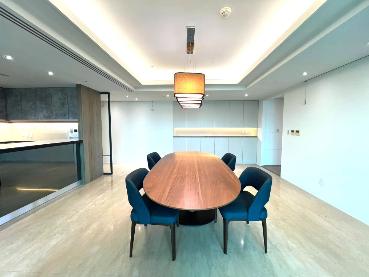 Taipei apartment rental-dining room