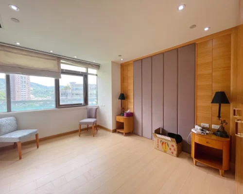 Taipei Xinyi Furnished 4 Bedroom Apartment_storage room view - 複製