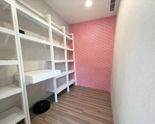 Taipei apartment rental Xinyi luxurious 4 bedroom apartment-storage room