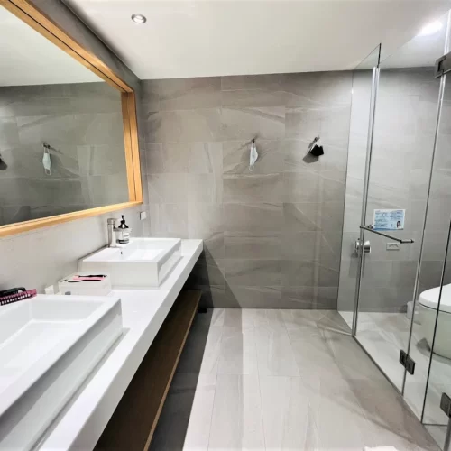 Taipei apartment rental luxurious Neihu apartment-another bathroom view